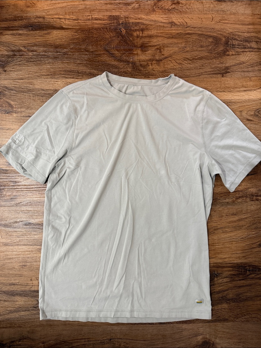 Vuori Men’s Short Sleeve Pima Cotton Tuvalu Crew Tee in Light Blue